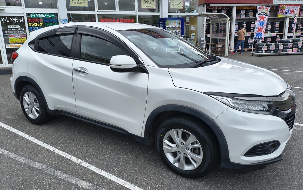 HONDA(ホンダ)VEZEL(ヴェゼル)フィネッサで4本新しく_2
