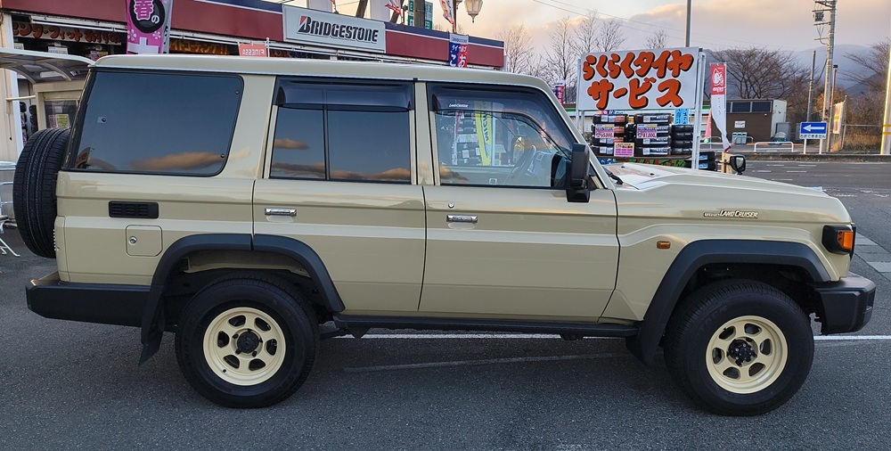 LAND CRUSER 70(ランドクルーザー)ドレスアップ!!_1