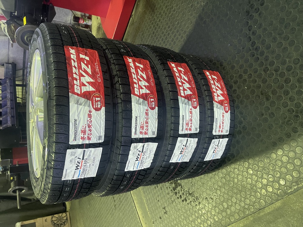 スタッドレスタイヤ　ご注文いただいております_1